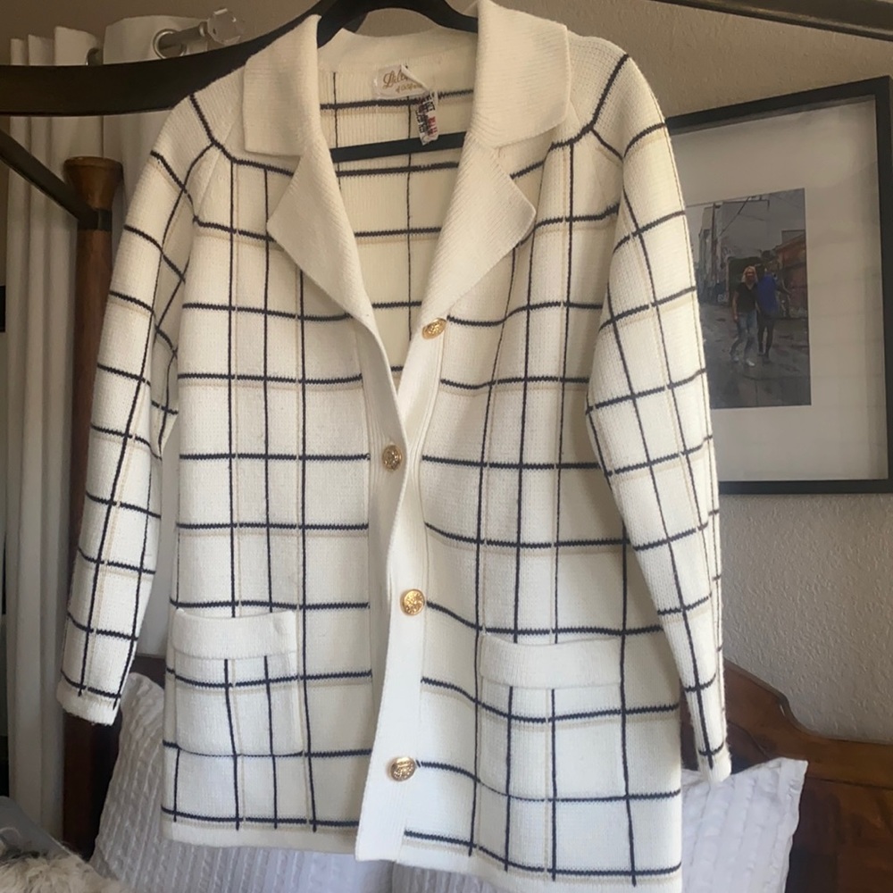 Lilly of Cali, white, black, tan checker sweater